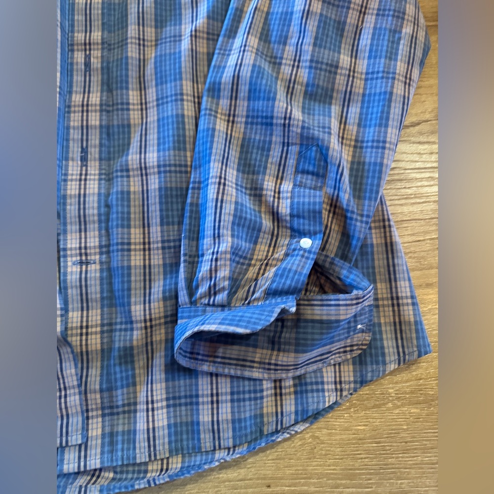 Men’s Dockers button down - Picture 8 of 8